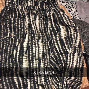 Sizes s, m, l, XL. Pants sizes 1,3,5,6&7.